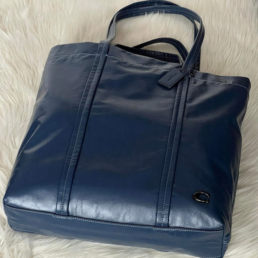 CO840 - Coach Hall Tote 33 - Picture 6 of 14